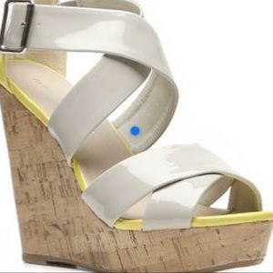 Madden Girl Kiiwii Wedge Sandal Neon Yellow/Gray